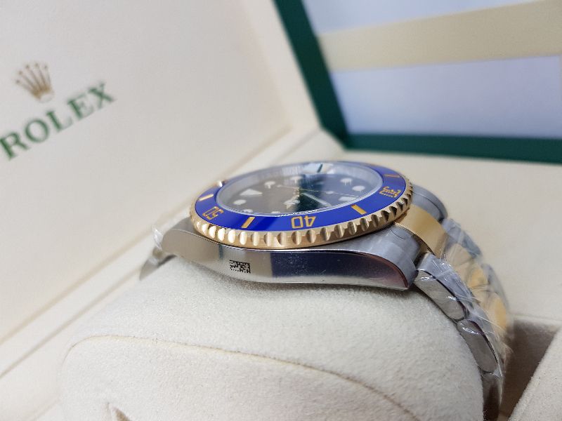 ROLEX OYSTER PERPETUAL SUBMARINER DATE 116613LB Fullbox