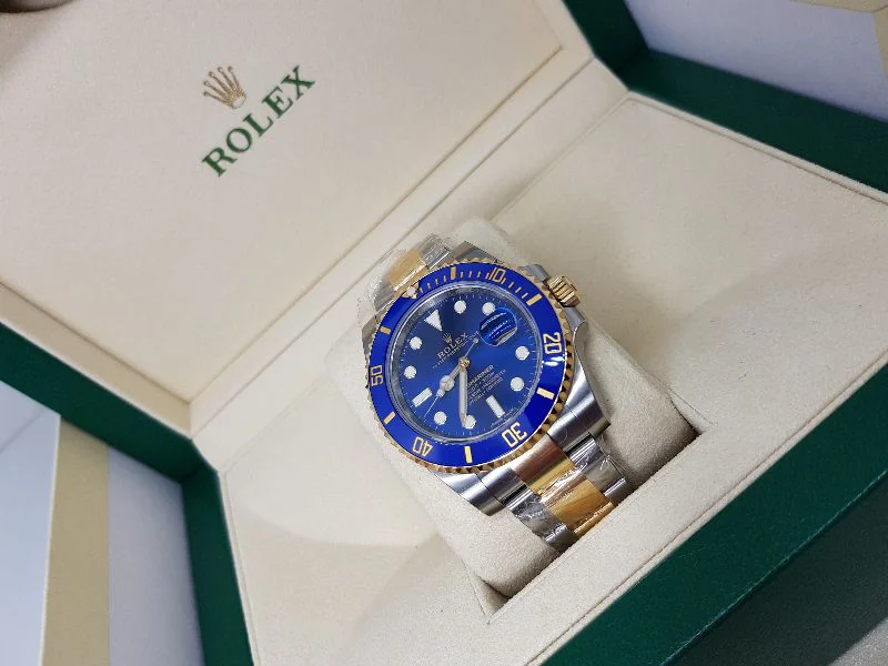 ROLEX OYSTER PERPETUAL SUBMARINER DATE 116613LB Fullbox
